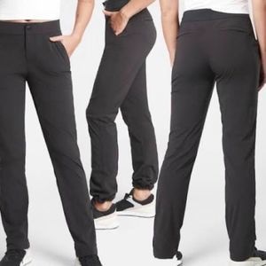 Athleta Trekkie Jogger Black Pants Size 4